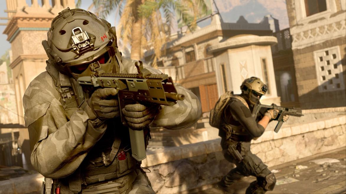 Screenshot of Warzone player aiming with SMG and Warzone player carrying gun in background